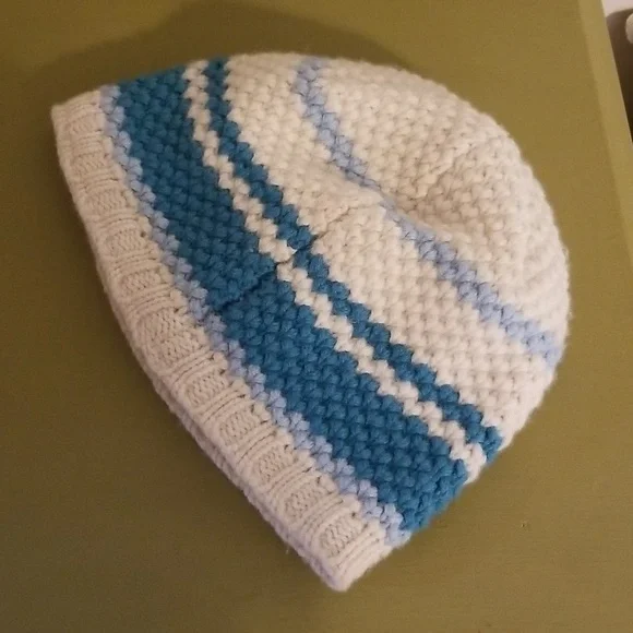 Patagonia Knit Hat - Picture 5 of 13